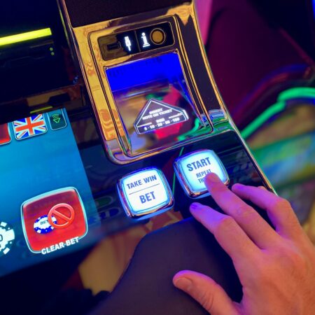 How to Get More Free Spins at Crazy 777 Slot Game