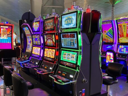 Maxwin Casino Slot Machine Hacks That Work in 2025